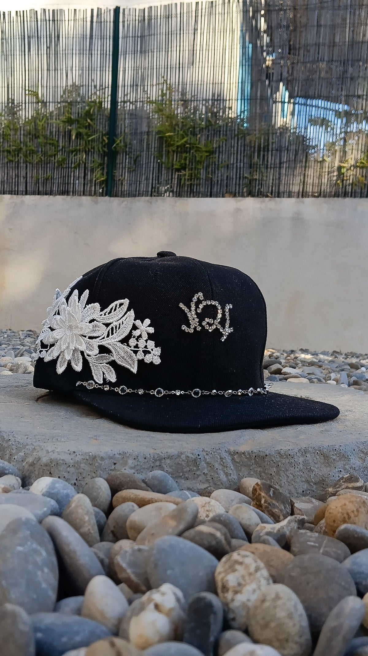 Bloom cap NOLOVELEFT
